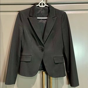 Express pant suit, black jacket & slacks, sz 4.